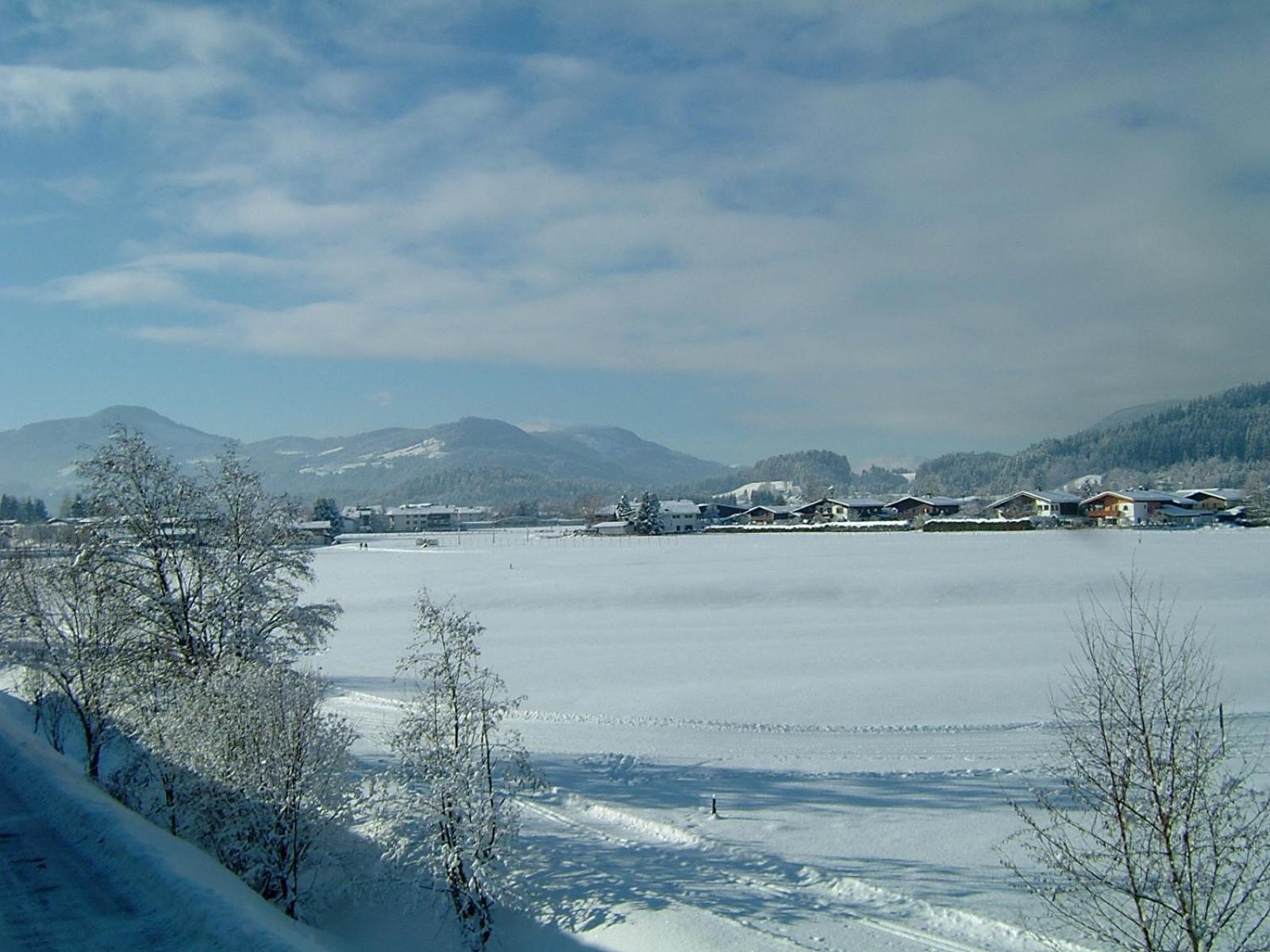 Foxes Mountain View By Z-K-H Rentals Rain  Экстерьер фото